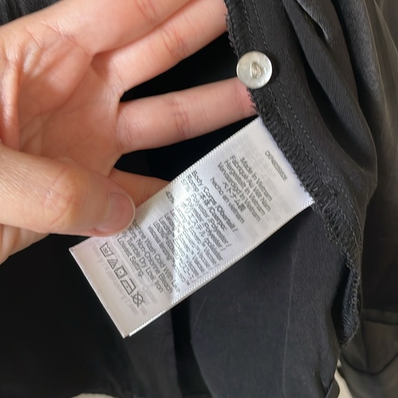 Madewell Darted Button-Up Shirt in Satin - Picture 9 of 9